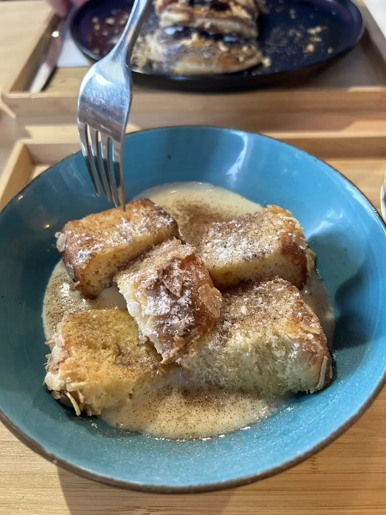 Yulia Cerman_KAFE KINO._Hrádek nad Nisou_review