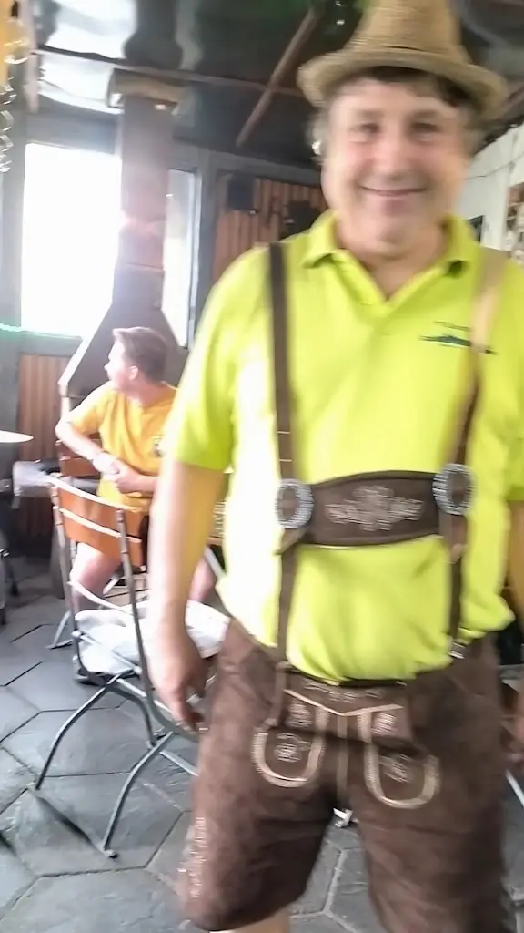 Marek Myszograj_HR - Gril_Hrádek nad Nisou_review