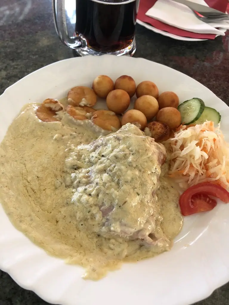 Marek Holan_Restaurace Tenis_Hrádek nad Nisou_review