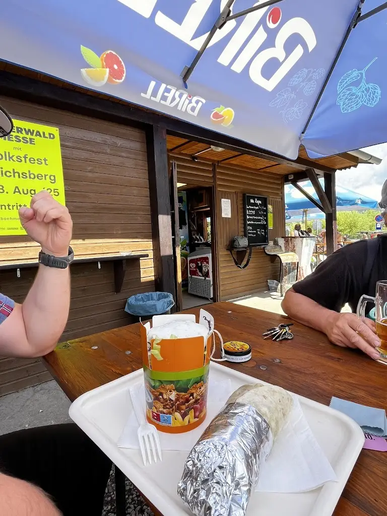 František Benda_Občerstveni Peczka_Horní Planá_review