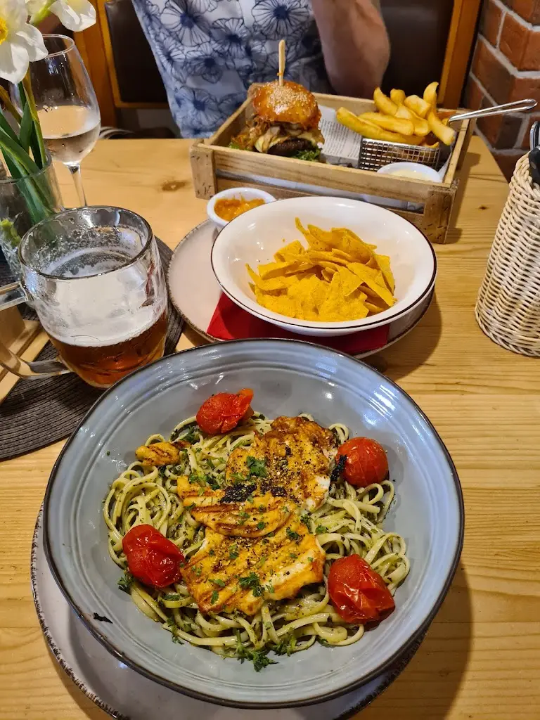 João Pedro Rocha_Funy bistro_Horní Planá_review