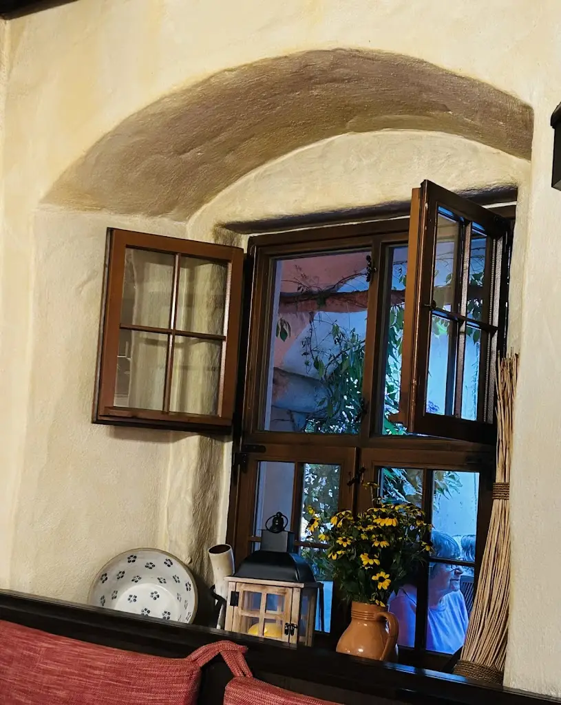 Tomasz Winogradow_Dornspach House - Historic Tavern_Hrádek nad Nisou_review