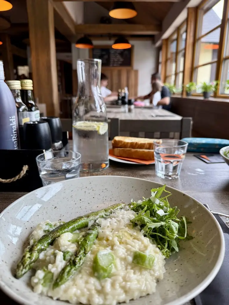 P G_La Pasta - Restaurant & Bowling_Janov nad Nisou_review