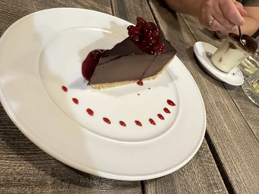 Chen Sagiv_La Pasta - Restaurant & Bowling_Janov nad Nisou_review