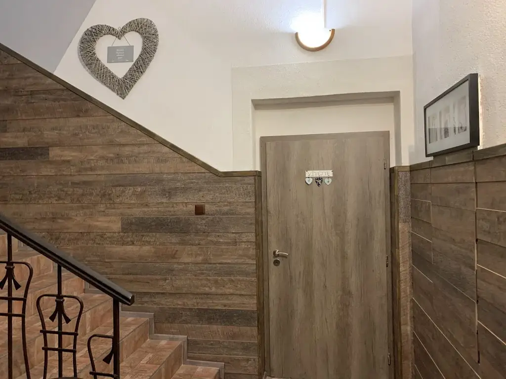 Kateřina Eklová_Restaurace a penzion U Toníčka - Jizerské hory_Janov nad Nisou_review