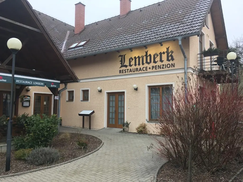 Restaurace a penzion Lemberk_Jablonné v Podještědí_slider_image_1