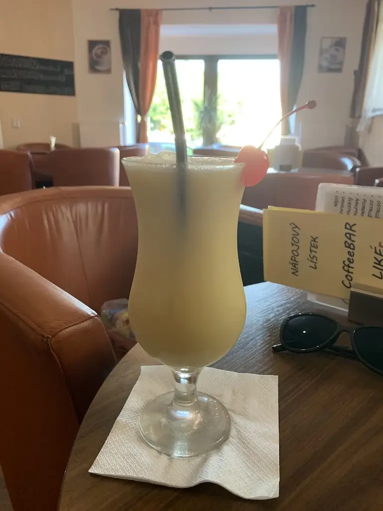 Vero nika_CoffeeBAR LIKEr_Jablonné v Podještědí_review