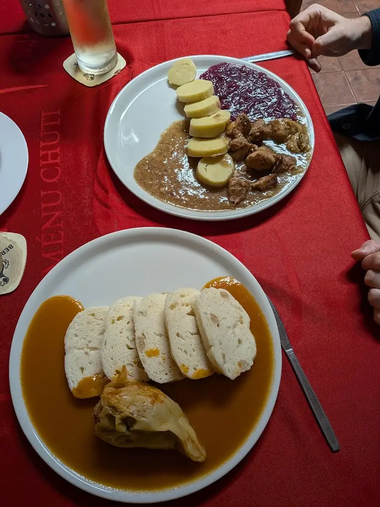 Ana María Alfonso_Restaurace U Pavlasů_Kamenický Šenov_review