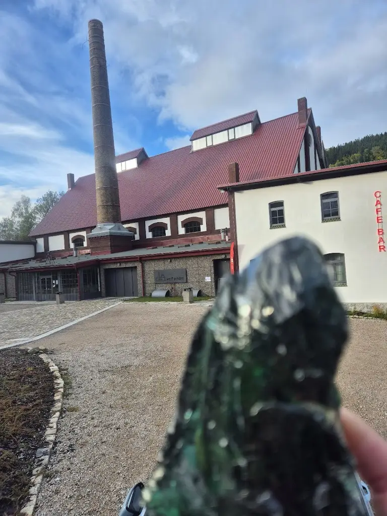 Veronika Chalupová_Huť Marie 1904_Josefův Důl_review