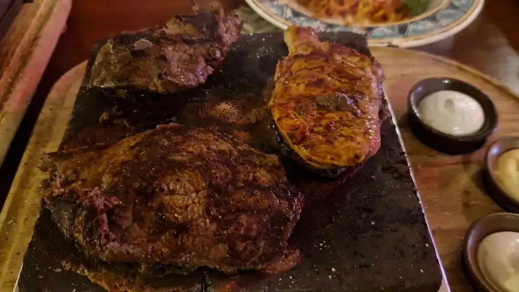 The Hot Stones Grill Restaurant_Jilemnice_slider_image_2