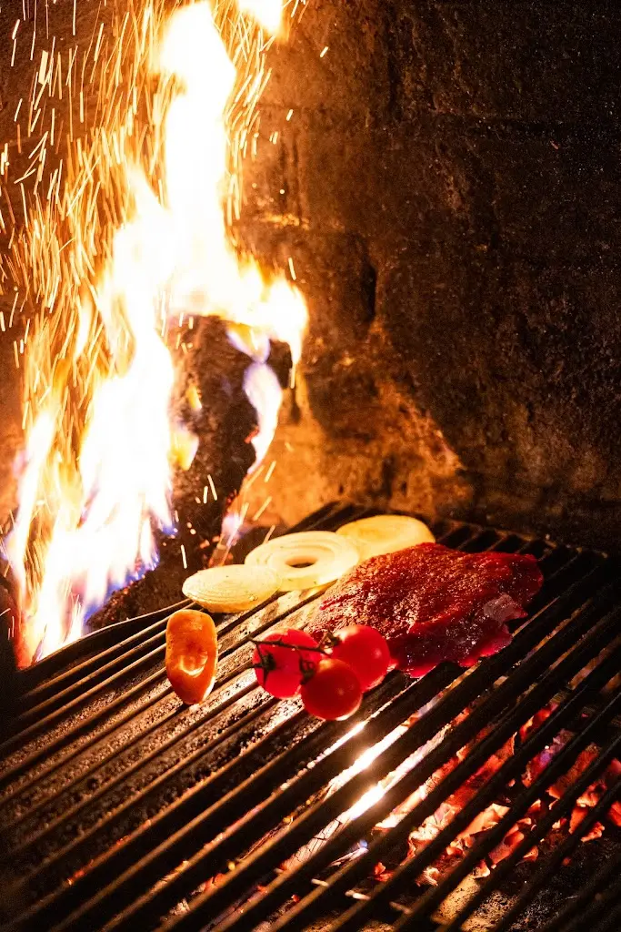 The Hot Stones Grill Restaurant_Jilemnice_slider_image_3