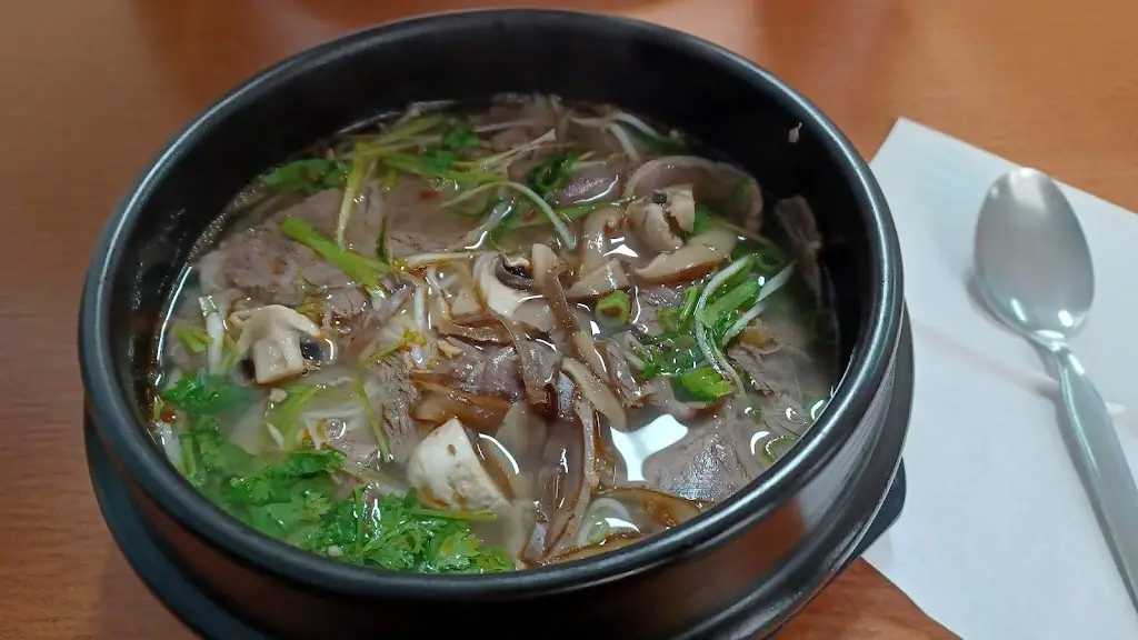 Jitka Pospíšilová_AHU Restaurace & SUSHI_Jilemnice_review