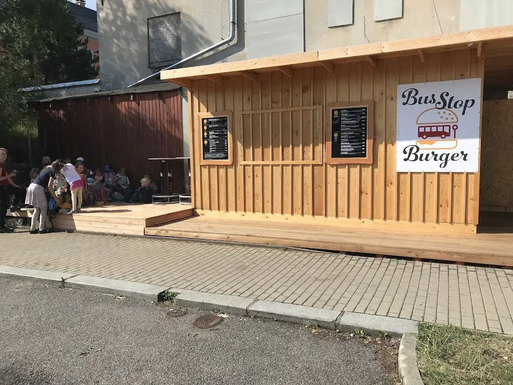 Busstop Burger ristorante a Lomnice nad Popelkou