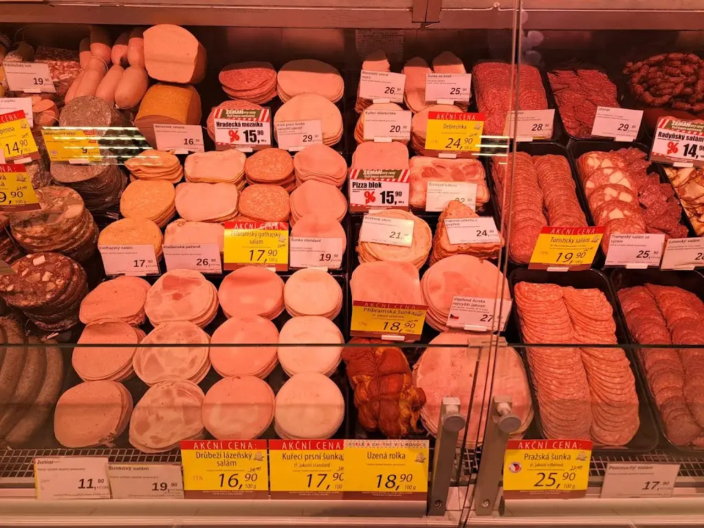 ZEMAN maso-uzeniny_Lomnice nad Popelkou_slider_image_2