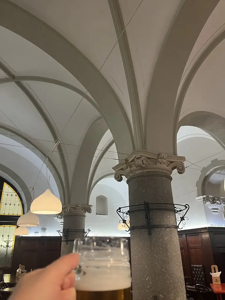 Ali Anderson_Radniční sklípek_Liberec_review