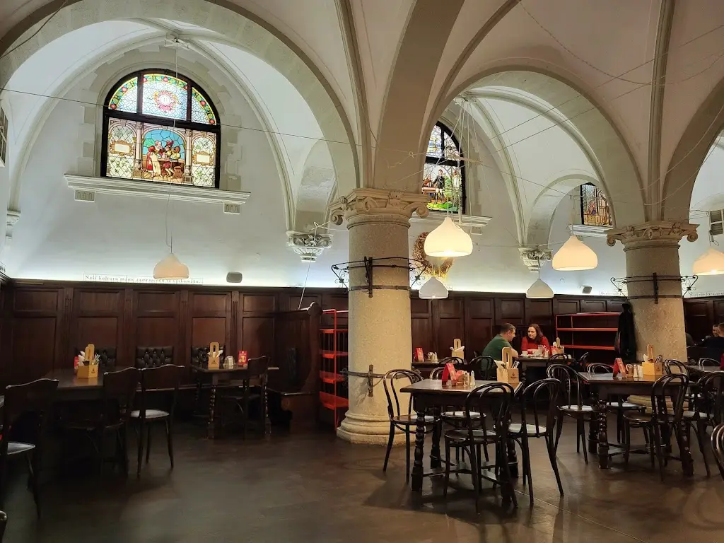 Radniční sklípek ristorante a Liberec