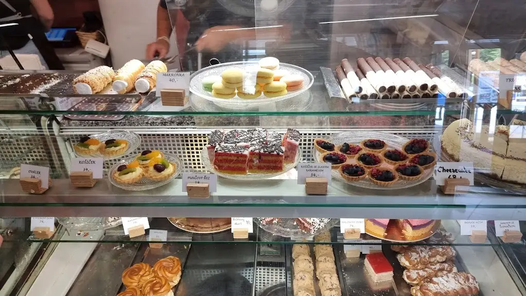 Cafe with three cats_Horní Planá_slider_image_3