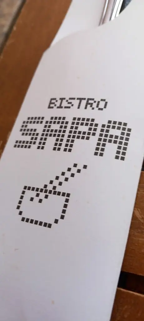 Thelma Rhind_Bistro Sapa_Liberec_review