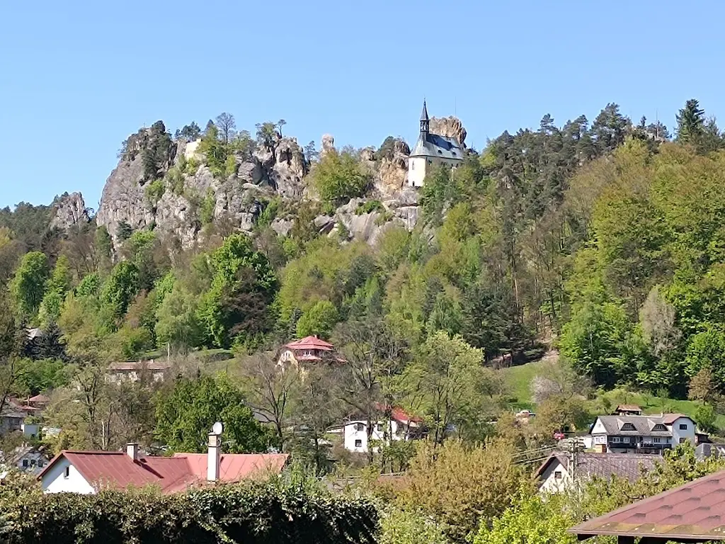 Restaurace Sokolovna_Malá Skála_slider_image_3