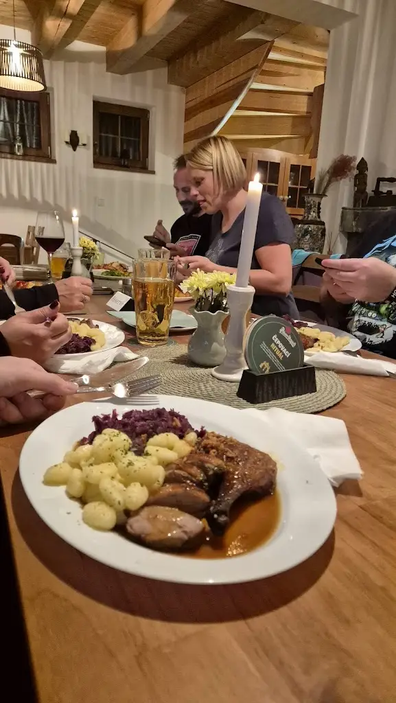 Martina Polakova_Bistro Pramen_Malá Skála_review