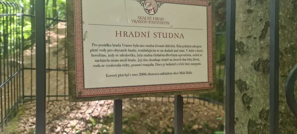 Znak Malá Skála Nástrojárna_Malá Skála_slider_image_3