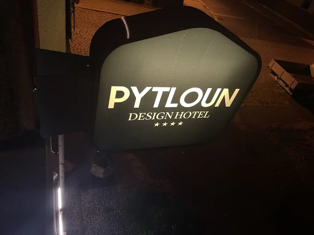 Katy N. A. M._Pytloun Design Hotel_Kořenov_review