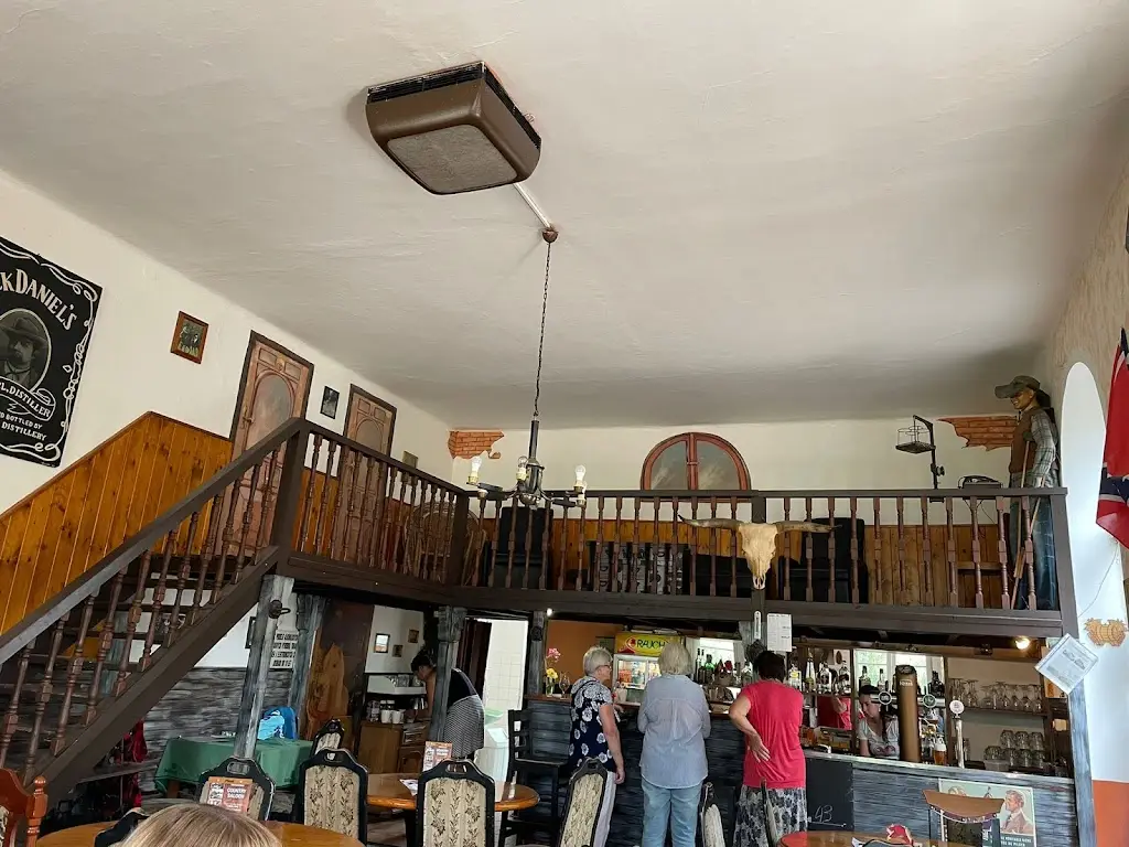 Petr Wunsch_Restaurace Country Saloon_Mimoň_review