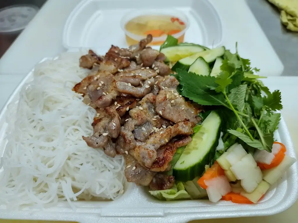 ha anh quan bistro_Mimoň_slider_image_2