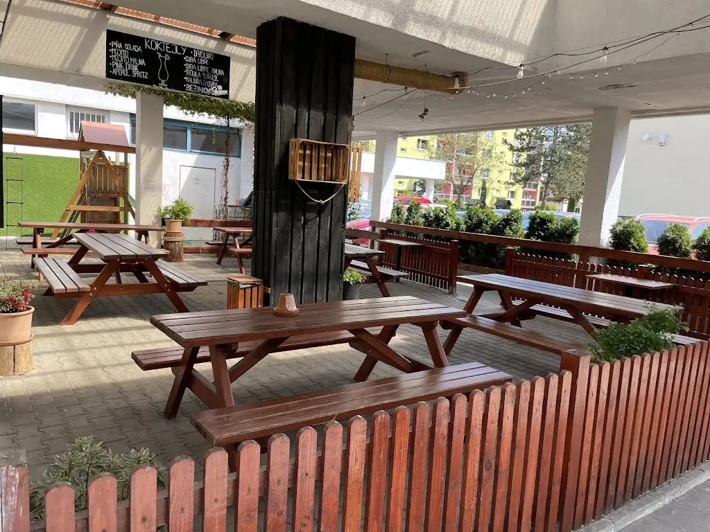 Billiard Burger ristorante a Mimoň