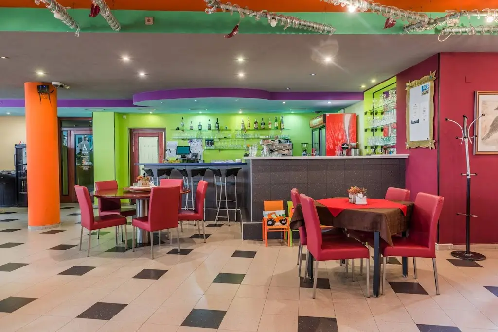 Sklářská restaurace Huť restaurant in Nový Bor