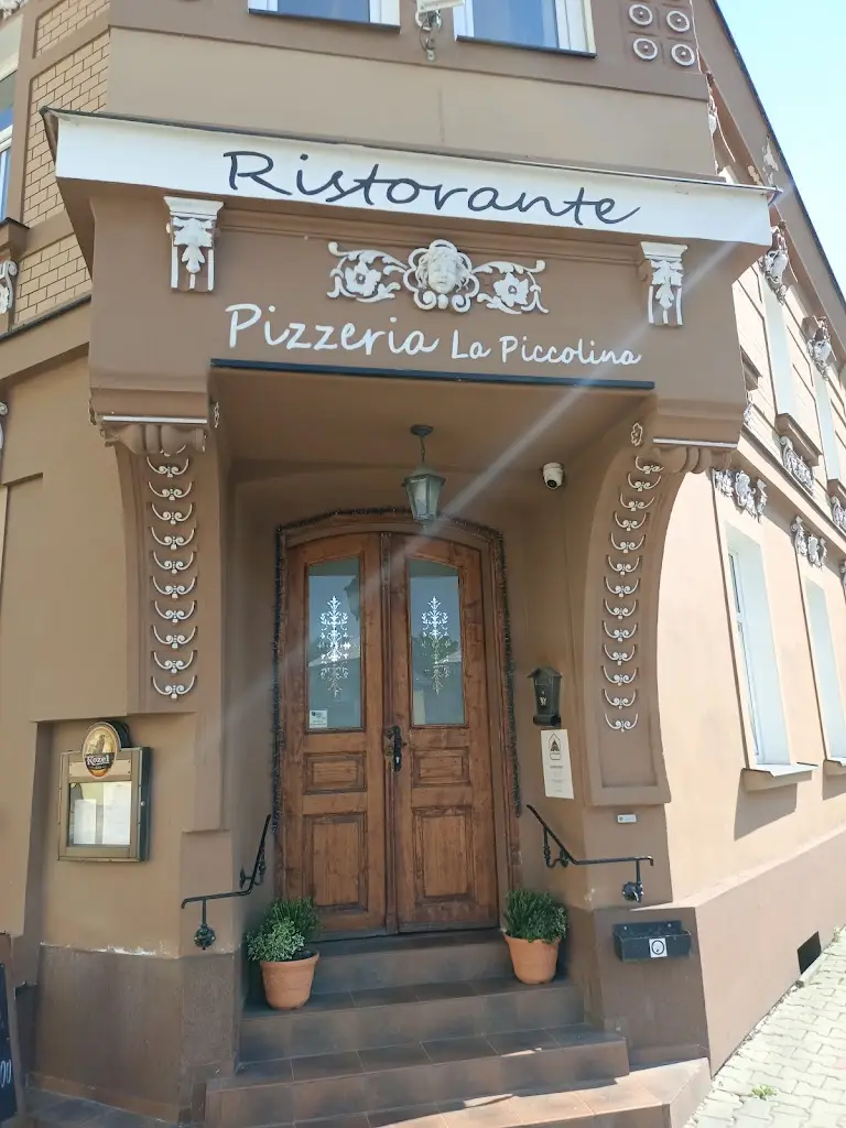 La Piccolina - restaurace a pizzerie ristorante a Nový Bor