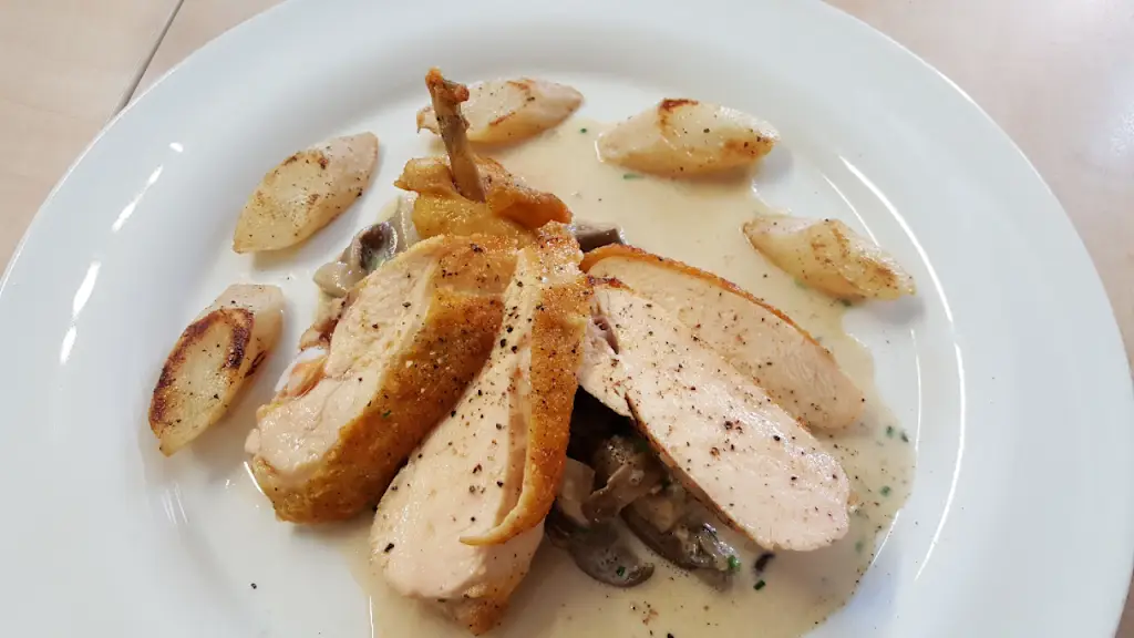 Restaurace U Matěje, B&B_Nové Město pod Smrkem_slider_image_2