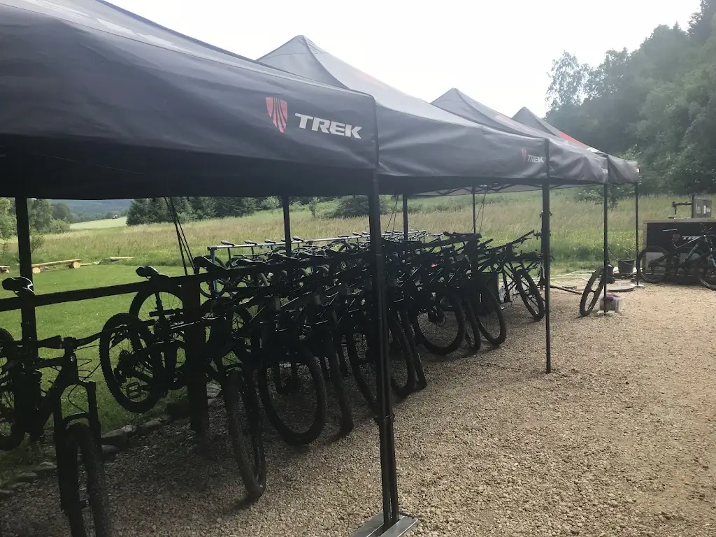 Tomasz Osipiak_Centrum U Kyselky_Nové Město pod Smrkem_review