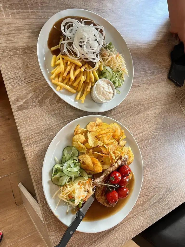 Tereza Krykorkova_RESTAURACE Mlýn 62_Mníšek_review