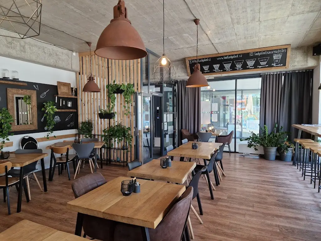 Tady & Teď - Café and Bistro_Mníšek_slider_image_2