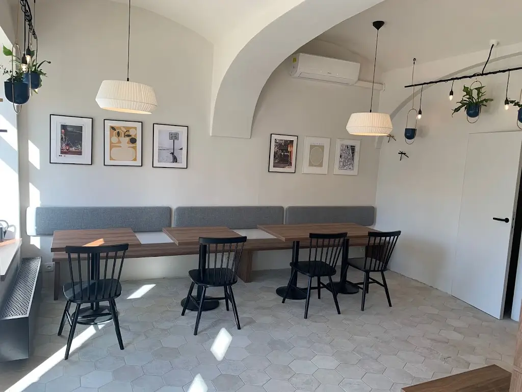 Lískovka Skvér restaurant in Mníšek