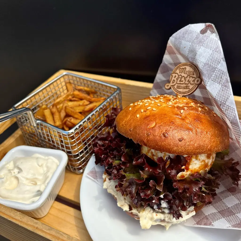 Marjána - Restaurace a Pension_Mníšek_slider_image_3