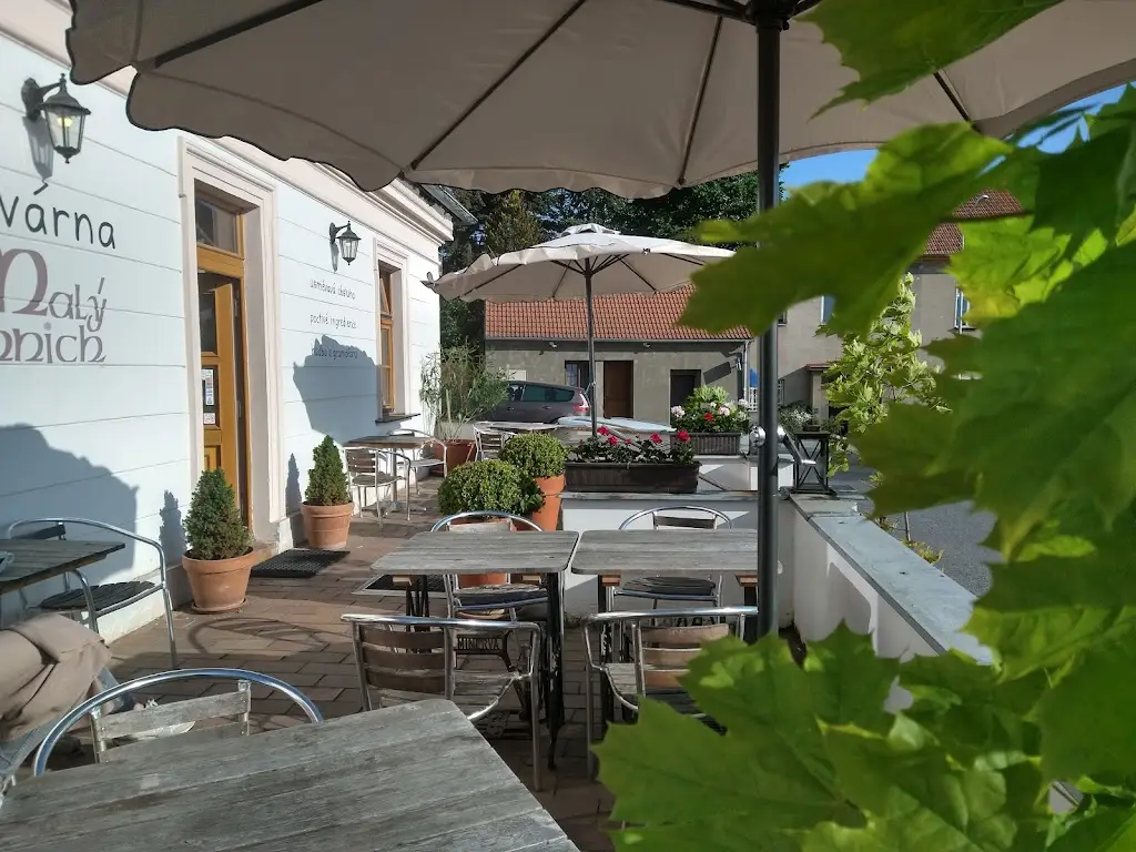 Little Monk cafe_Mníšek_slider_image_1