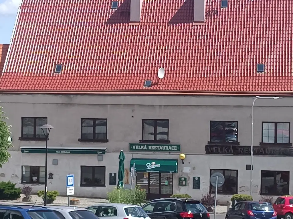 Velká Restaurace_Mníšek_slider_image_2