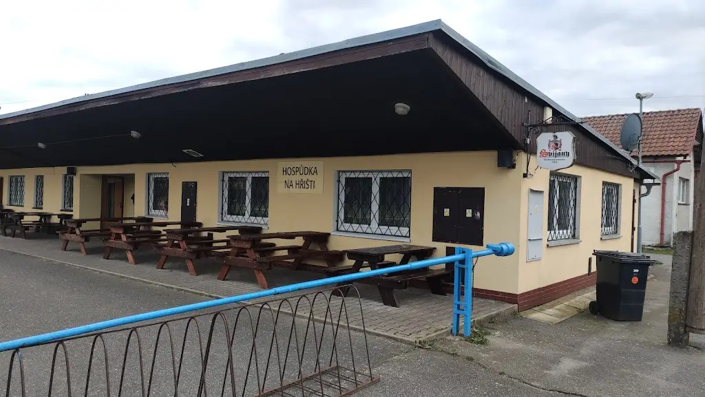 Hospůdka na hřišti ristorante a Mníšek