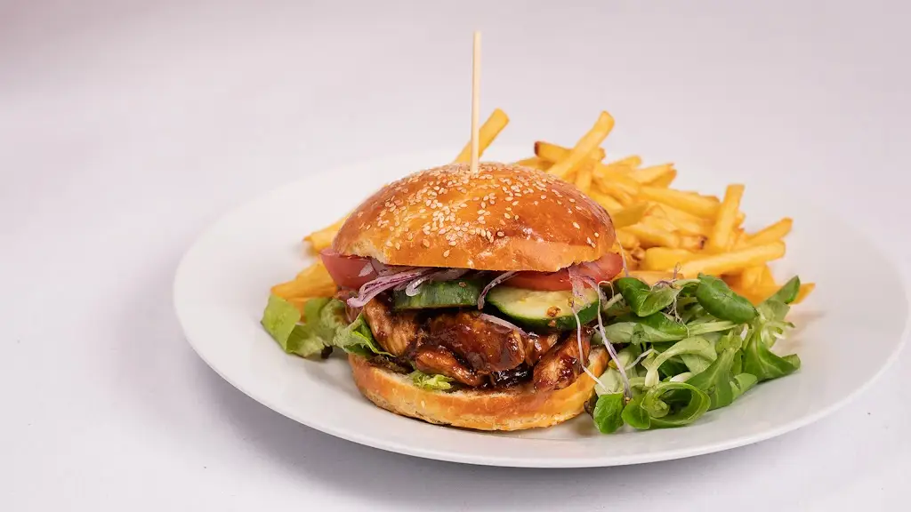 Restaurace Kamenný dům Liberec Letní terasa_Okres Liberec_slider_image_3