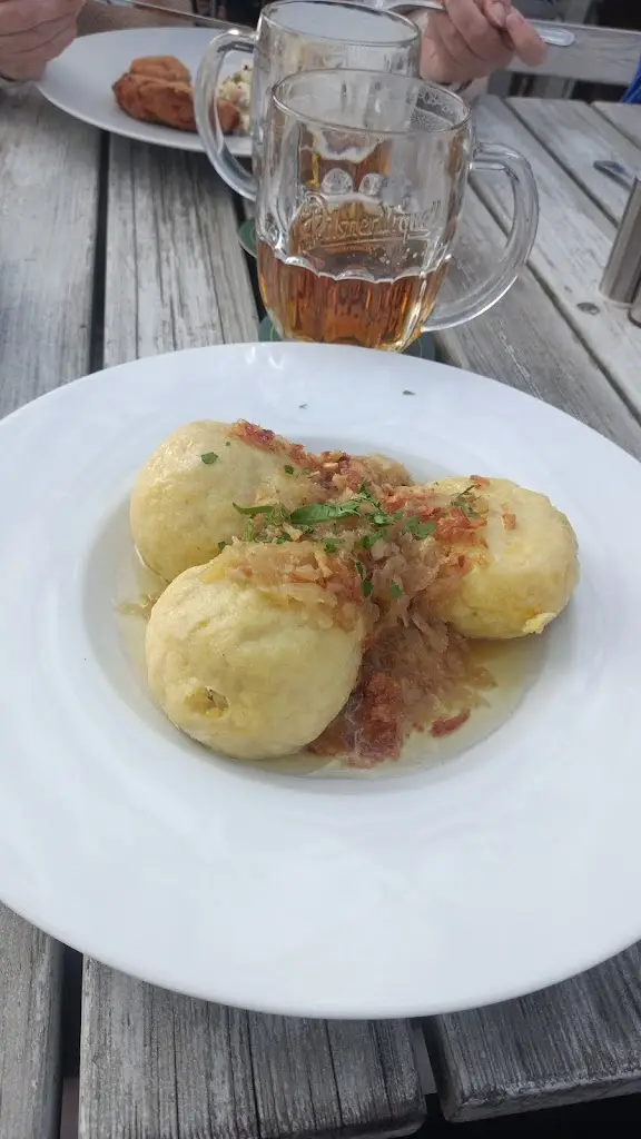 Kristýna Vacardová_Restaurace Na krásné vyhlídce_Ohrazenice_review