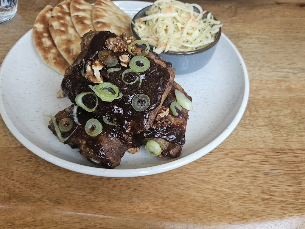 Lucie Šmídlová_KOS Wine&Food_Ohrazenice_review