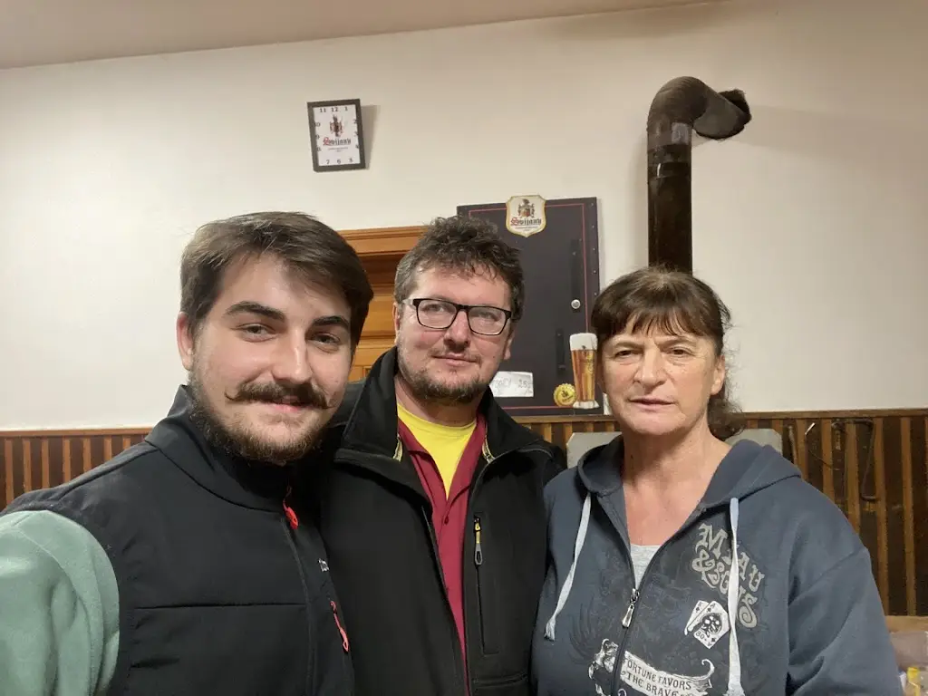 Matěj Kaj Voňka_Hostinec U Irenky_Ohrazenice_recensione