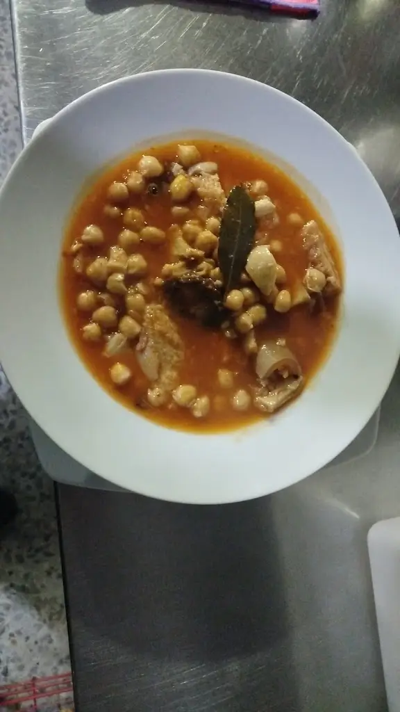 Mirian Zárate vargas_Madrigal_Pěnčín_review