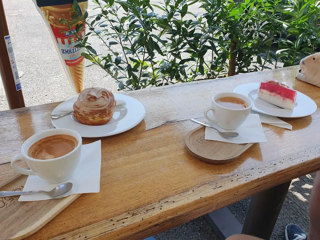 Wout_Bistro 1350_Osečná_review