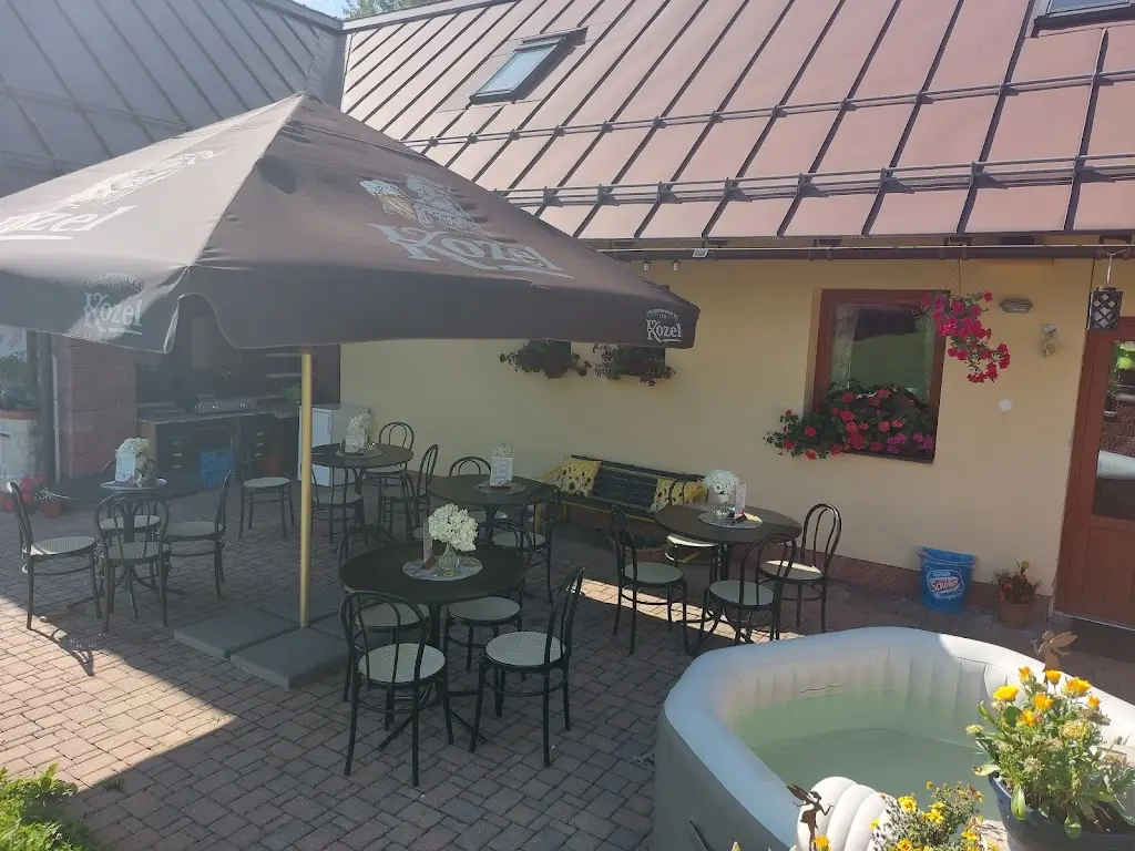 Občerstvení "Bahýnko" koupaliště Poniklá ristorante a Poniklá
