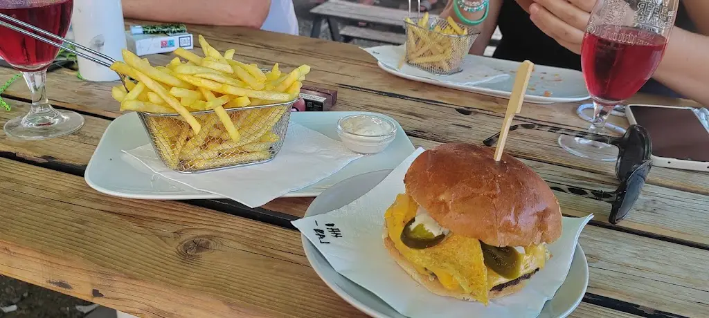 Kopretina Luční_U Roubenky_Poniklá_recensione