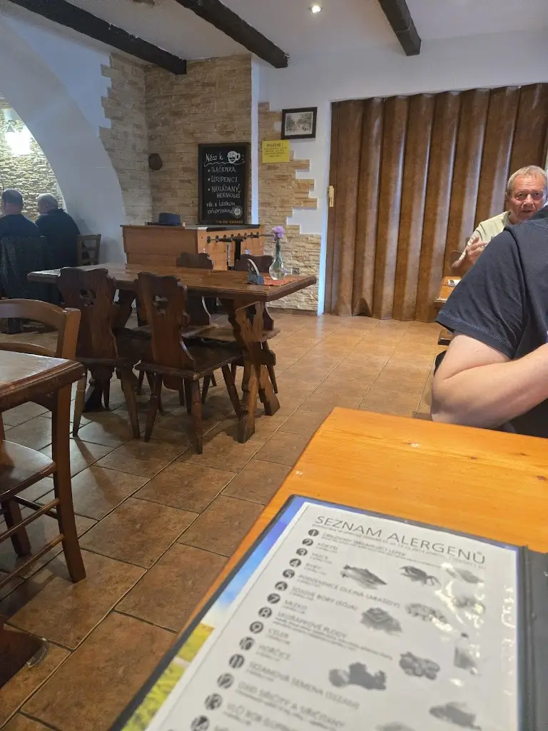 Iveta Mechurova_Myslivecké Zátiší_Raspenava_review