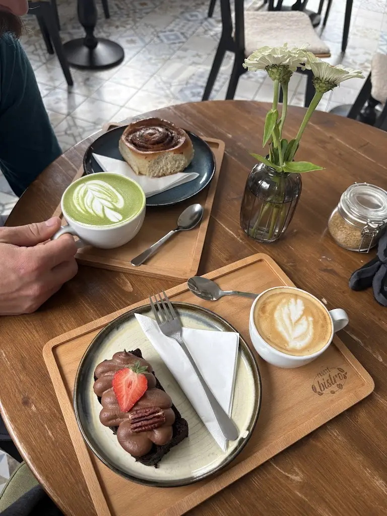 Prostě Bistro s.r.o._Okres Semily_slider_image_2